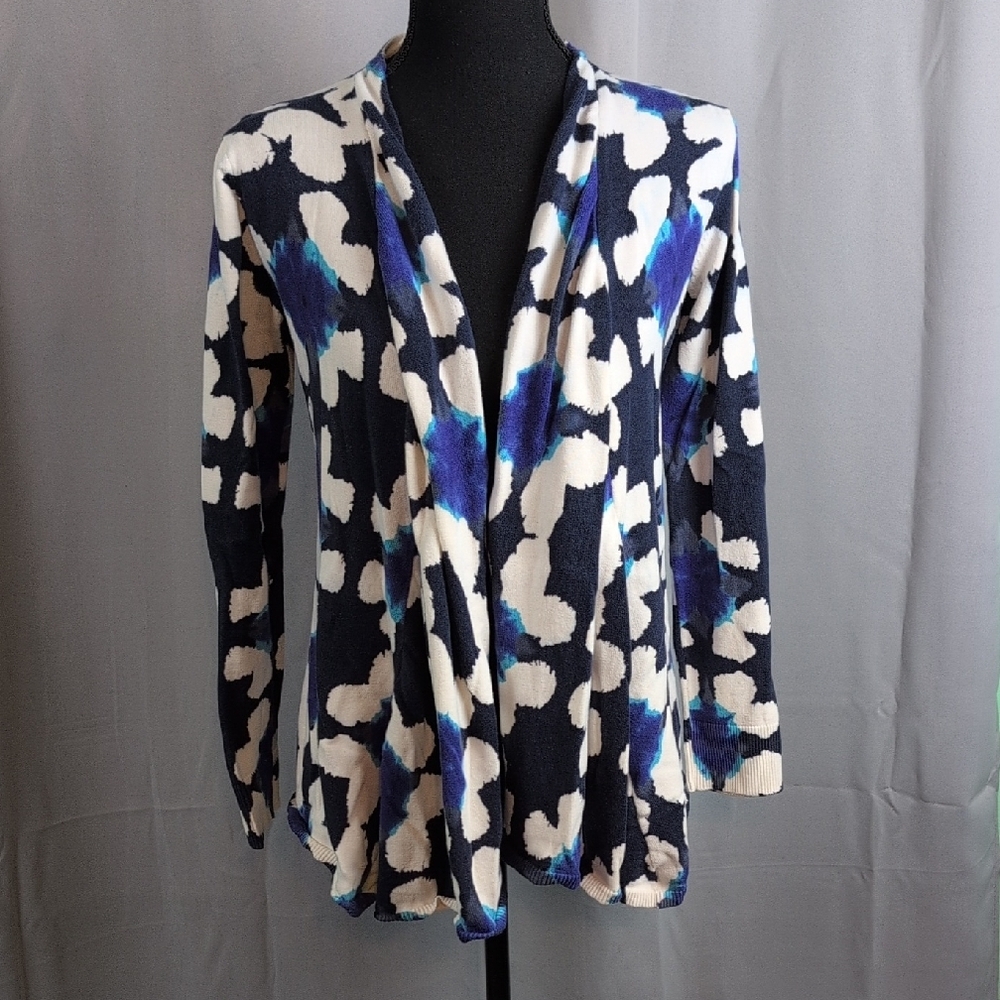 Tabitha Blue and White‎ Knitwear